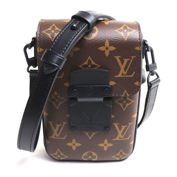 LOUIS VUITTON Black Shoulder Bag - Picture 1 of 6